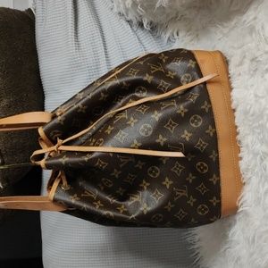 Auth Louis Vuitton noe drawstring shoulder bag monogram with certificate
